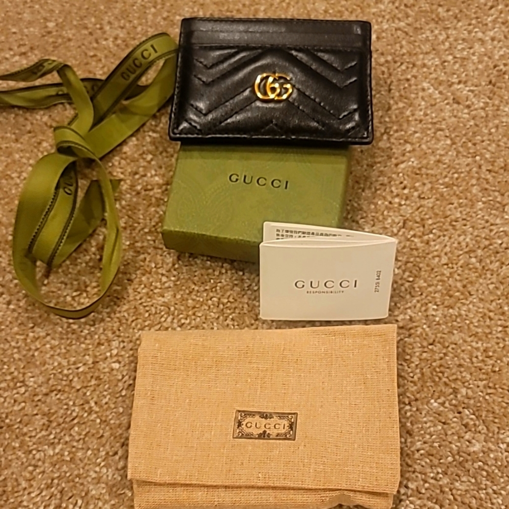 Authentic Gucci Marmont Card Holder